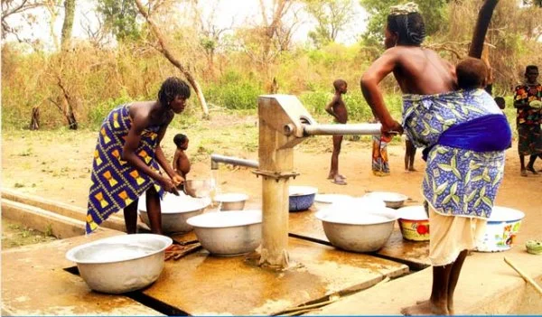 nyɔnu é ɖó sin dun wé ɔ éé